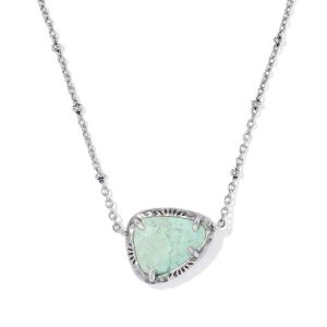 Jamie Etch Frame Vintage Silver Short Pendant Necklace