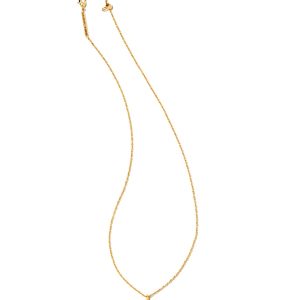 Star of David Pendant Necklace in Gold - alternate view